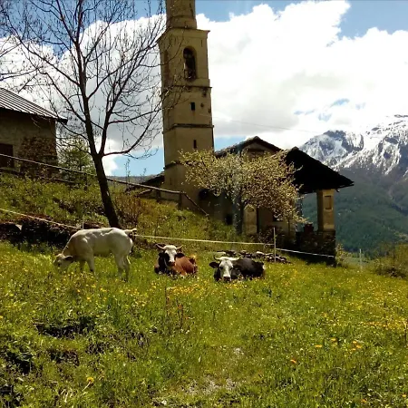 Agri-b&b Lou Col Oda ve Kahvaltı 3*