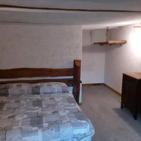 Oda ve Kahvaltı Agri-b&b Lou Col