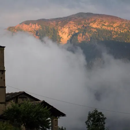 Agri-b&b Lou Col Oda ve Kahvaltı 3*